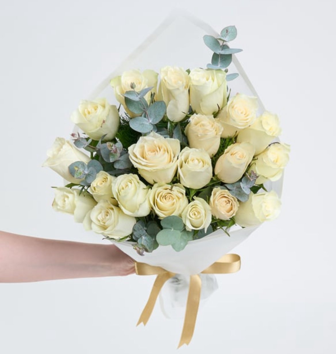 BEYAZ BUKET KÂĞIDINA 20 Li BEYAZ GÜL BUKETİ